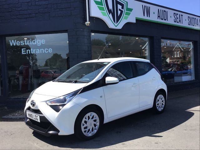 2018 (18) Toyota AYGO 1.0 VVT-i x-play Hatchback 5dr Petrol Manual Euro 6 (71 ps)